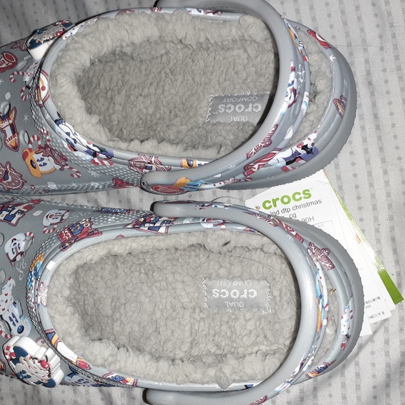 Crocs | Disney Christmas Crocs - Picture 4 of 6